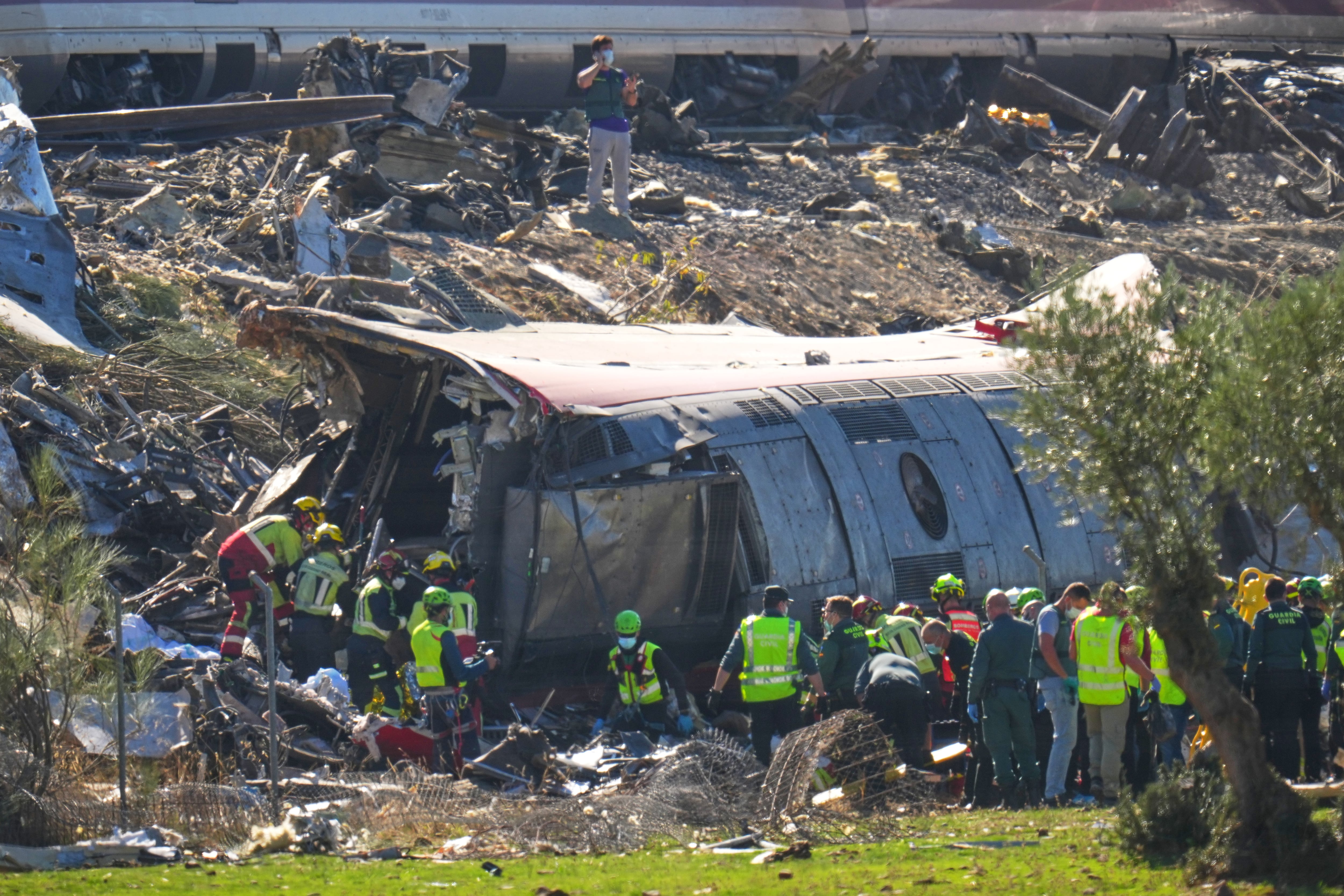 El accidente de dos trenes de alta velocidad en Toledo, en imágenes