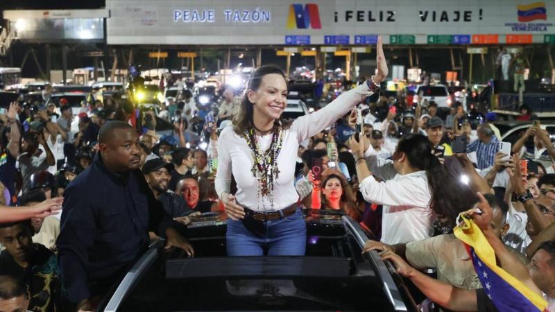 "¡Finalmente, Caracas, estoy aquí!": la líder opositora María Corina Machado regresa a Venezuela 10 meses después